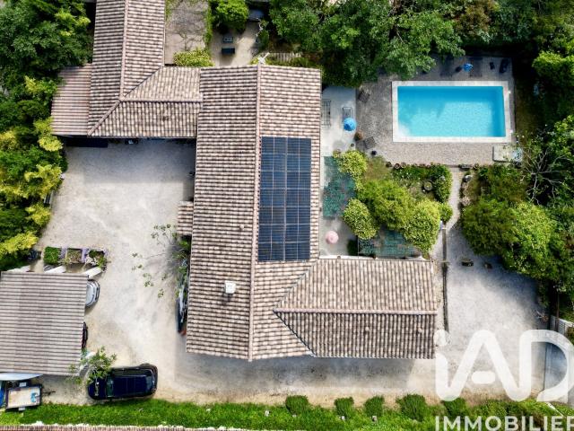 Vente Maison traditionnelle 6 pièces 173m² Saint Julien de Peyrolas