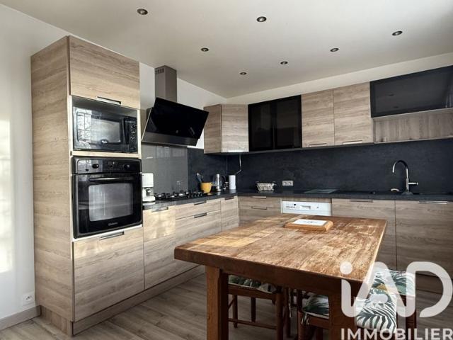 Vente Maison traditionnelle 8 pièces