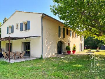 Vente Maison 11 pièces 340 m2 Graveson