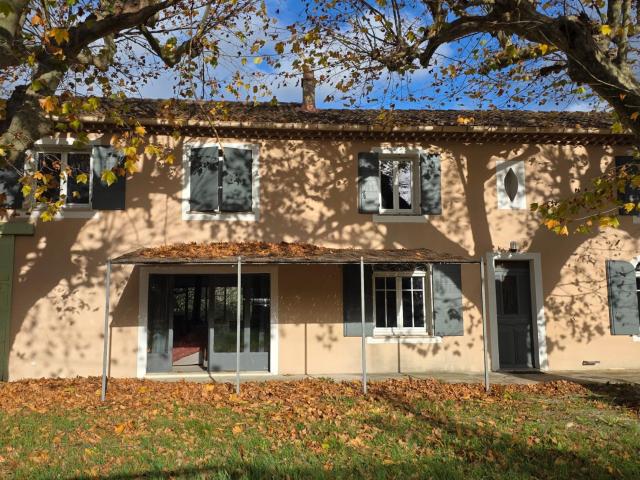 vente mas 6 Pièce s 200m² Mollégès