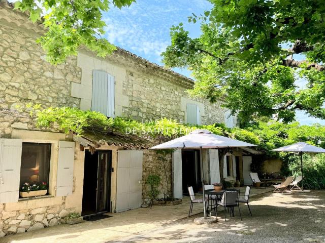 vente mas 8 Pièce s 257m² Plan d'Orgon