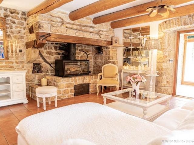 Vente Maison 8 pièces 257 m2 Barjac
