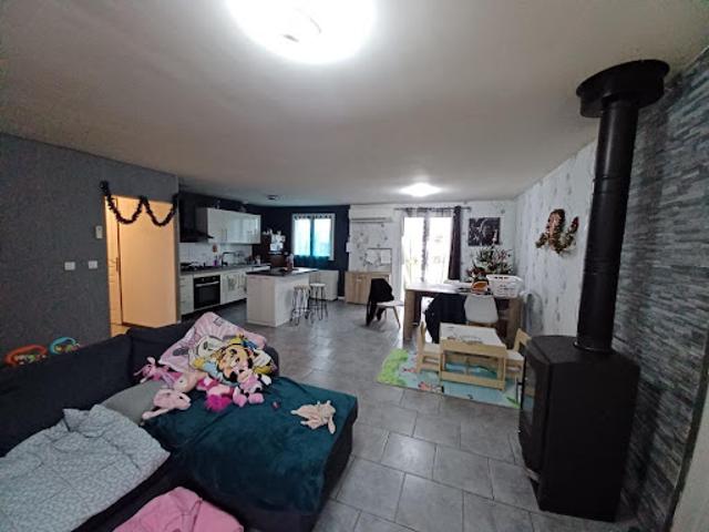 Vente Maison 4 pièces 97.9 m2 Saint Priest la Feuille
