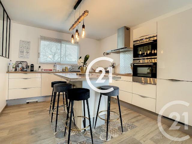 Vente Pavillon 4 pièces 106 m2 Germignac