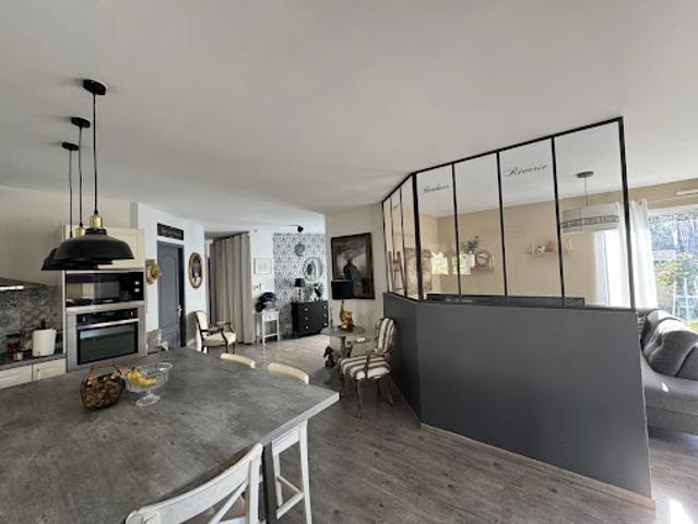 Vente Pavillon 5 pièces 110.12 m2 Distré