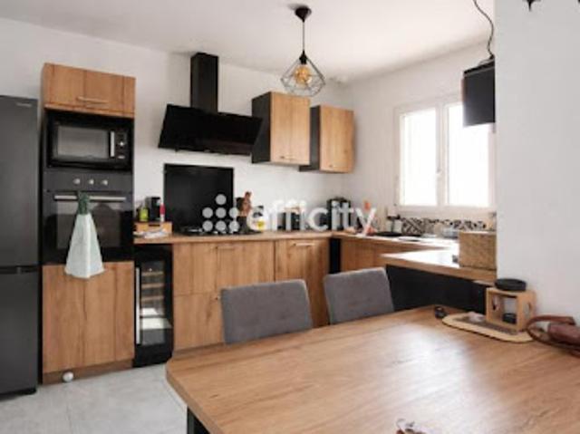 Vente Maison 5 pièces 113 m2 Saint Julien l'Ars