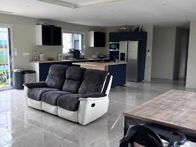 Vente Pavillon 5 pièces 140 m2 Hommes
