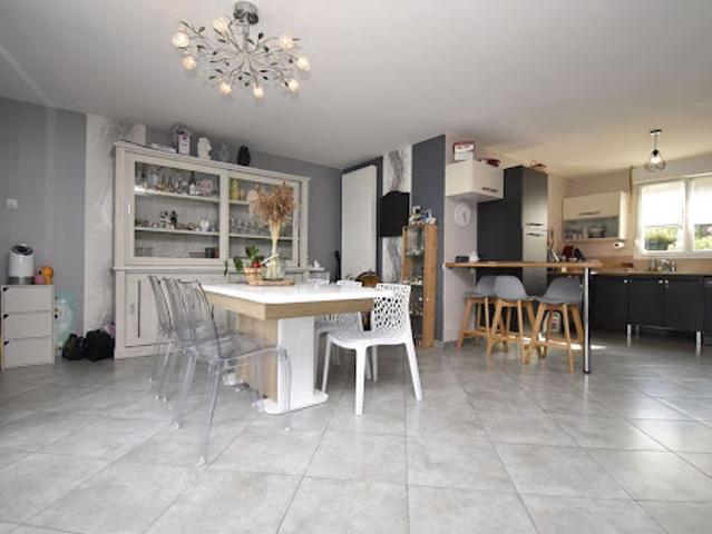 Vente Maison 6 pièces 137 m2 Bergues sur Sambre