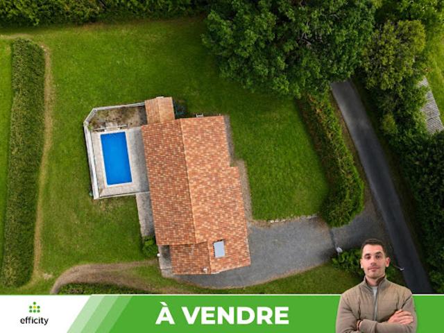 Vente Maison 6 pièces 151.5 m2 Sommières du Clain