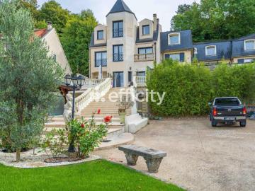 Vente Maison 6 pièces 327 m2 Bry sur Marne