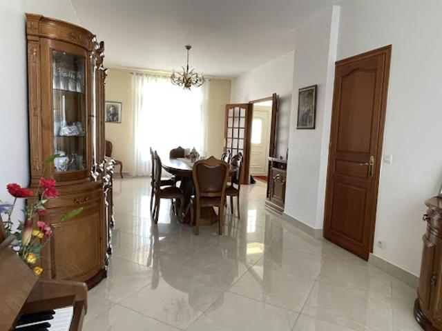Vente Maison 7 pièces 143 m2 Vitry sur Seine