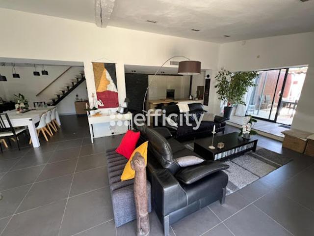 Vente Maison 7 pièces 180 m2 Contes