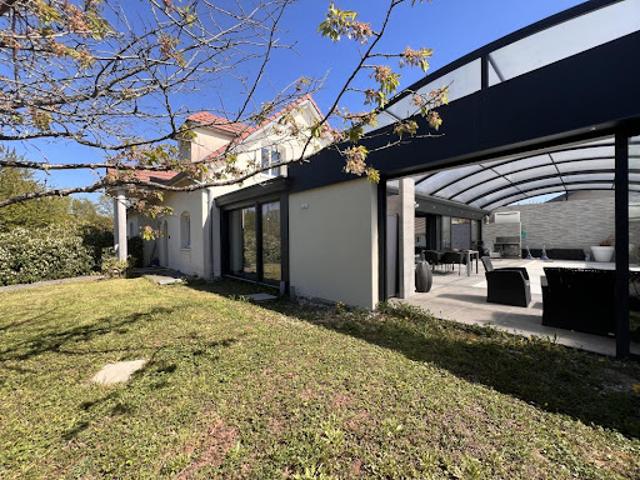 Vente Maison 7 pièces 247 m2 Evette Salbert