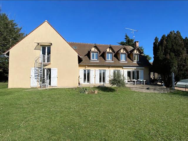 Vente Maison 8 pièces 269 m2 Champcueil