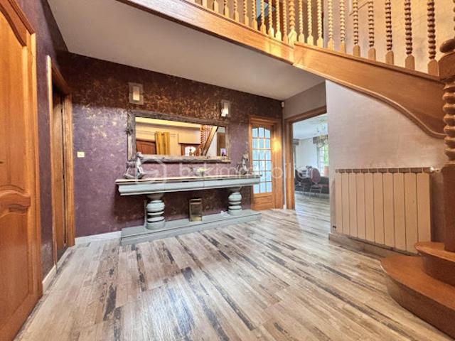 Vente Maison 9 pièces 199 m2 Aubry du Hainaut