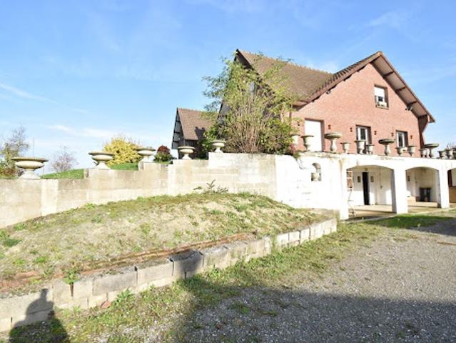 Vente Maison 10 pièces 200 m2 Naves
