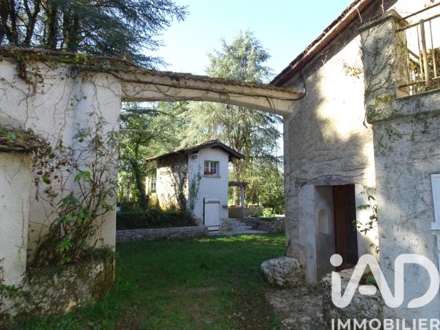 Vente Pavillon 10 pièces 295m² Puy l'Evêque