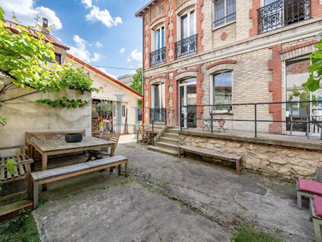 Vente Pavillon 11 pièces 251.52 m2 Ivry sur Seine