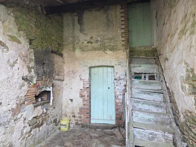 Vente Projet de rénovation à Dompierre Les Eglises 87