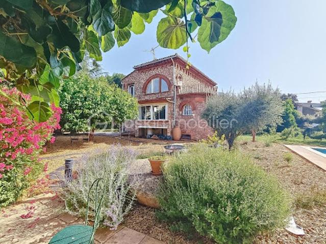 Vente Propriété 10 pièces 166 m2 Prades