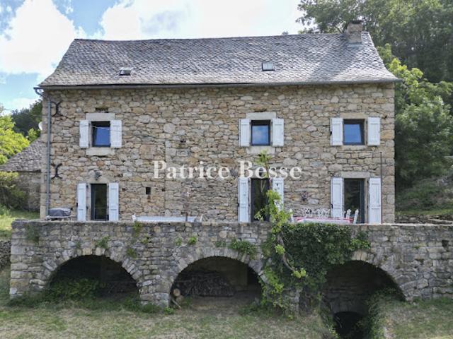 Vente Propriété 10 pièces 184 m2 Ispagnac