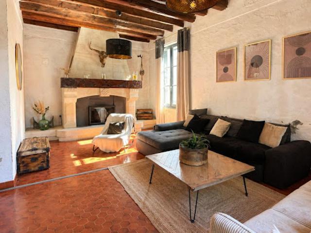 Vente Propriété 10 pièces 190 m2 Saint Gilles