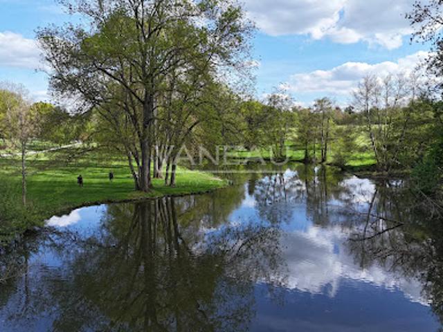 Vente Propriété 10 pièces 1130 m2 Ferrières en Brie