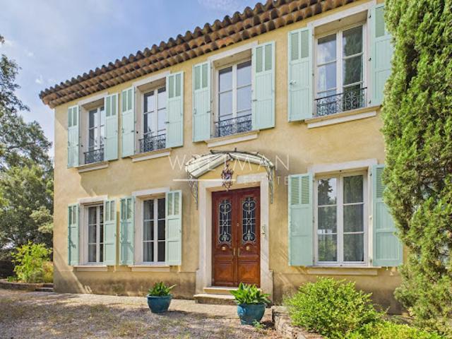 Vente Propriété 10 pièces 249 m2 Le Thoronet