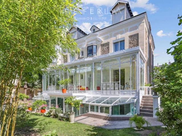 Vente Propriété 10 pièces 313 m2 La Varenne Saint Hilaire
