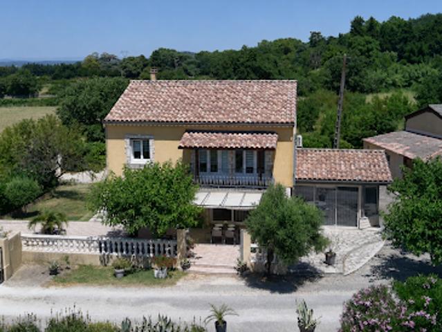 Vente Propriété 10 pièces 295 m2 La Garde Adhémar