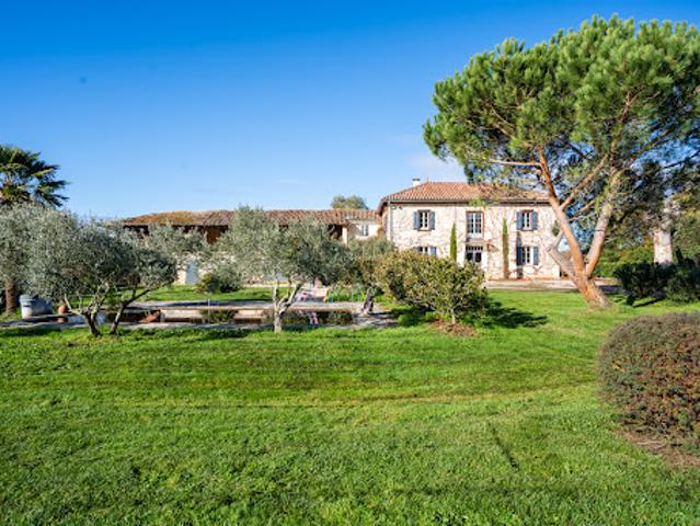 Vente Propriété 10 pièces 224 m2 Boulogne sur Gesse