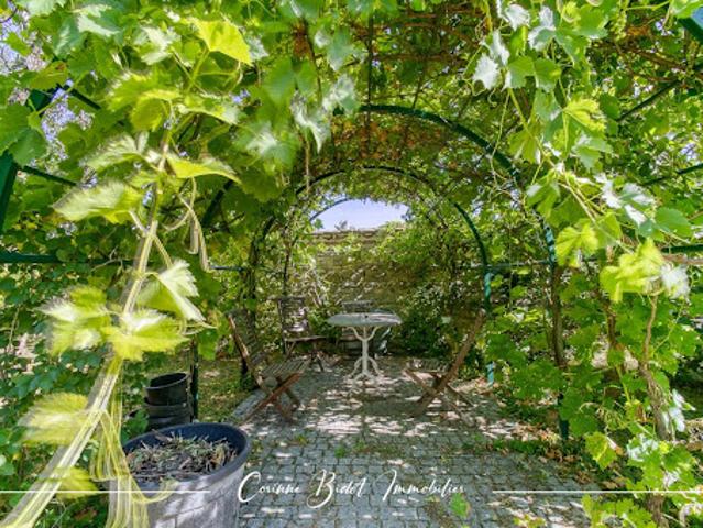 Vente Propriété 10 pièces 347 m2 Saint Pierre de Chandieu