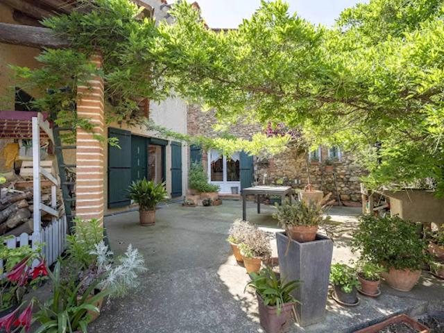 Vente Propriété 10 pièces 345 m2 Thuir
