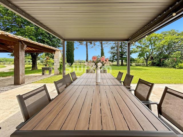 Vente Propriété 10 pièces 348 m2 Sauzet