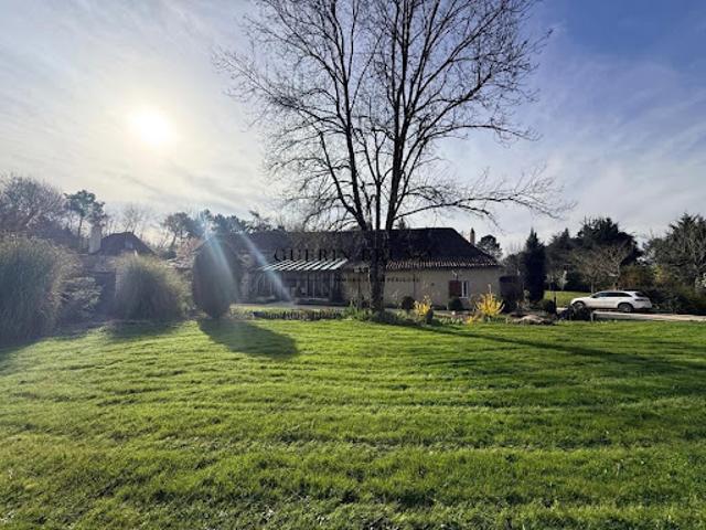 Vente Propriété 10 pièces 364 m2 Saint Méard de Gurçon