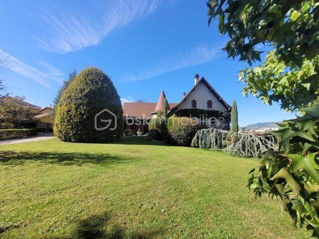 Vente Propriété 10 pièces 370 m2 Voiron