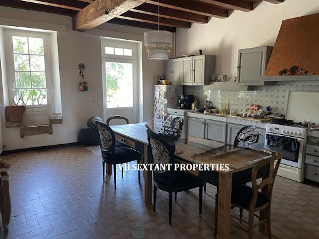 Vente Propriété 10 pièces 380 m2 Sauveterre de Guyenne