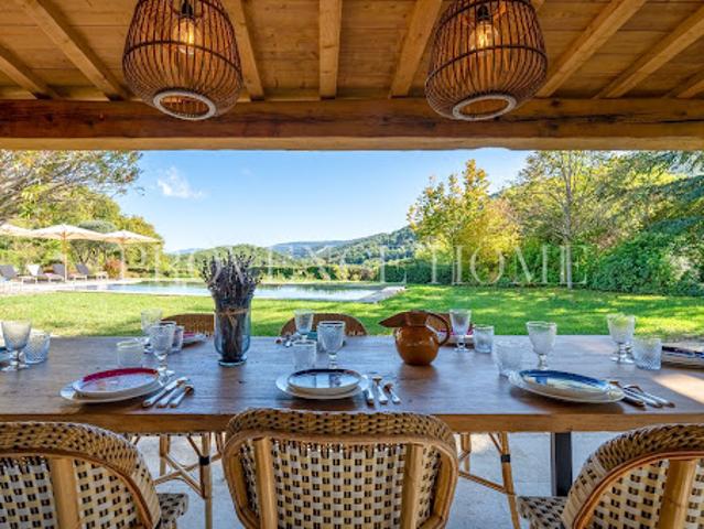 Vente Propriété 10 pièces 385 m2 Oppède