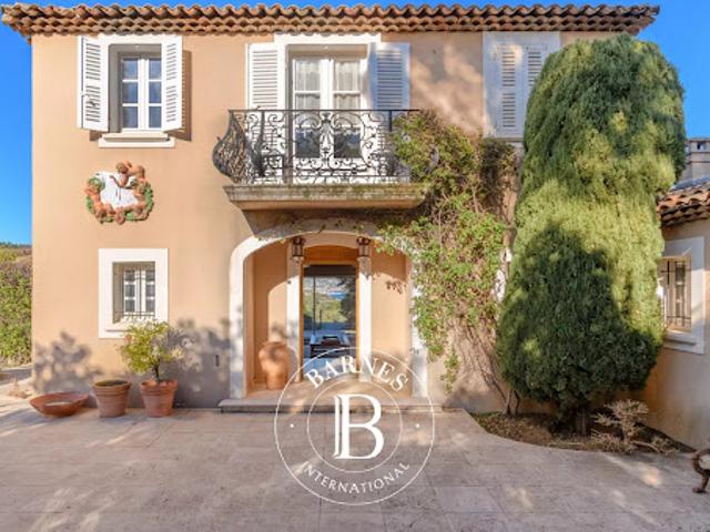 Vente Propriété 10 pièces 300 m2 Bormes les Mimosas