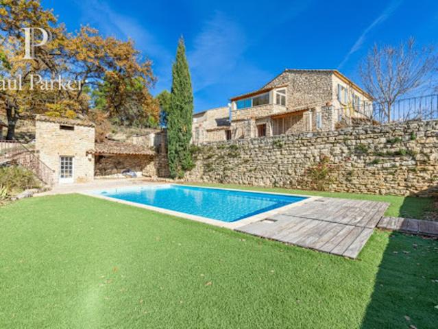 Vente Propriété 10 pièces 305 m2 Murs
