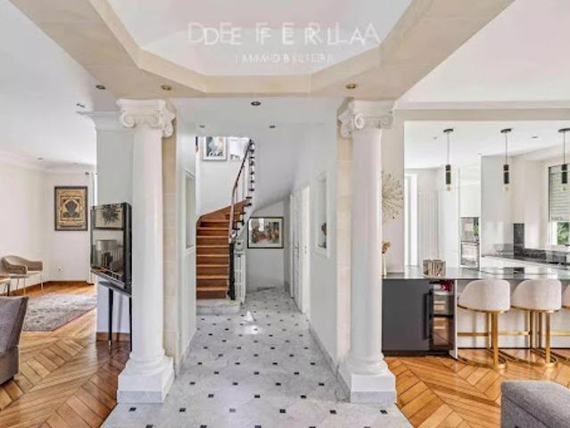 Vente Propriété 10 pièces 313 m2 La Varenne Saint Hilaire