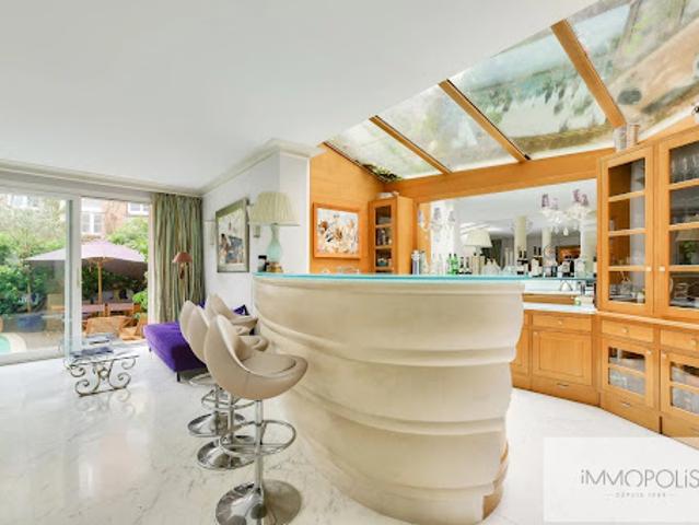 Vente Propriété 10 pièces 334 m2 Paris 18ème