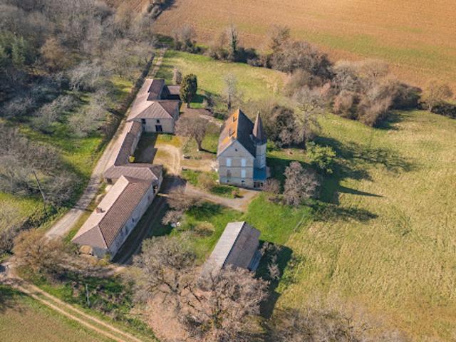 Vente Propriété 10 pièces 450 m2 Aiguillon