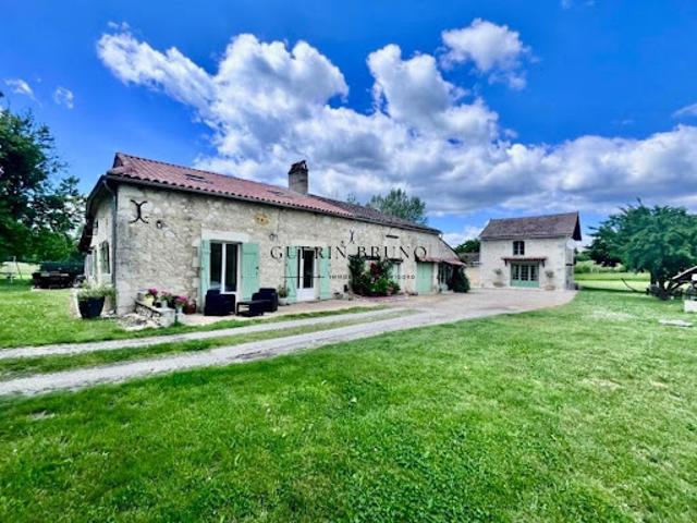 Vente Propriété 11 pièces 180 m2 Rouffignac de Sigoulès