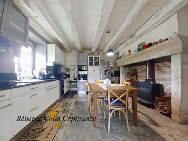 Vente Propriété 11 pièces 252 m2 Limeyrat