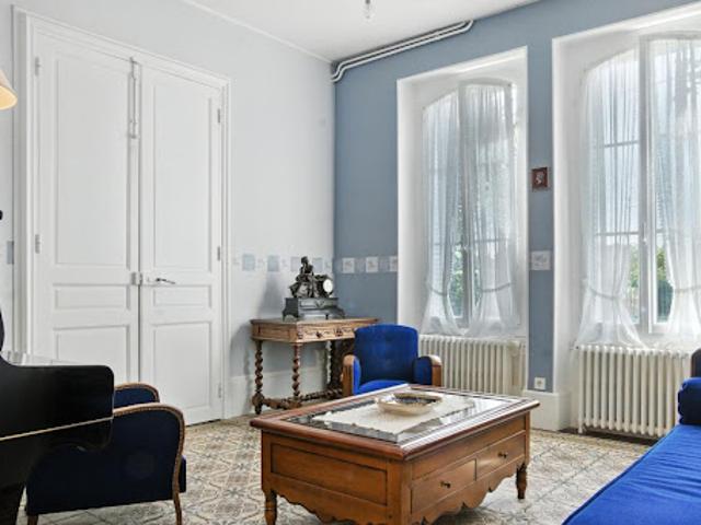 Vente Propriété 11 pièces 263 m2 Paris 1er