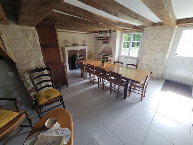 Vente Propriété 11 pièces 298 m2 Lussac les Châteaux
