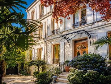 Vente Propriété 11 pièces 350 m2 Puteaux