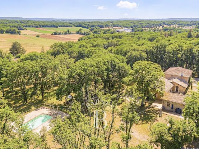 Vente Propriété 11 pièces 390 m2 Saint Antonin Noble Val
