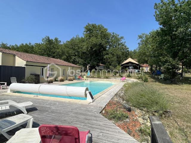 Vente Propriété 11 pièces 300 m2 Paunat